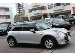 ＭＩＮＩ クーパー　純正ナビ　リアスポイラー　禁煙車　本土仕入れ 6300259A30230312W001 6