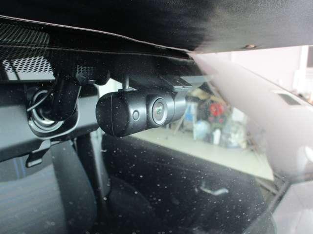 純正ドライブレコーダー前用付き（ＤＪ６-Ｓ）。万が一の時に証拠が残せる現代の必需品！