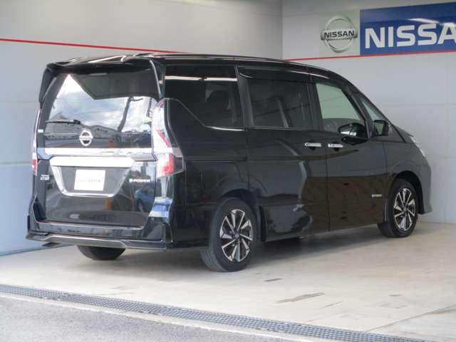 家族や仲間とのイベントが多くなる、これからの季節におすすめ！人気のミニバン「日産セレナ」人気のｅ-ＰＯＷＥＲです。