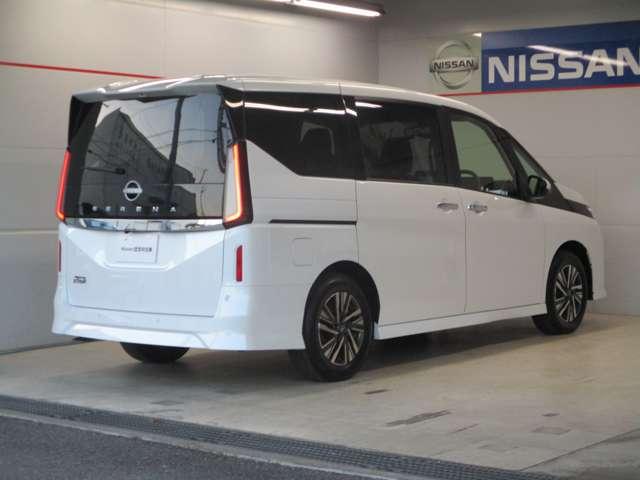 家族や仲間とのイベントが多くなる、これからの季節におすすめ！人気のミニバン「日産セレナ」入庫しました。