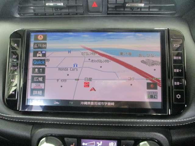 純正９インチメモリーナビ（ＭＭ３２０Ｄ－Ｌ）。どこに行くにもあると便利なナビ。