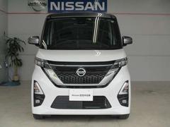 大きなＶモーショングリルは日産らしさを引き立たせてくれます。 4