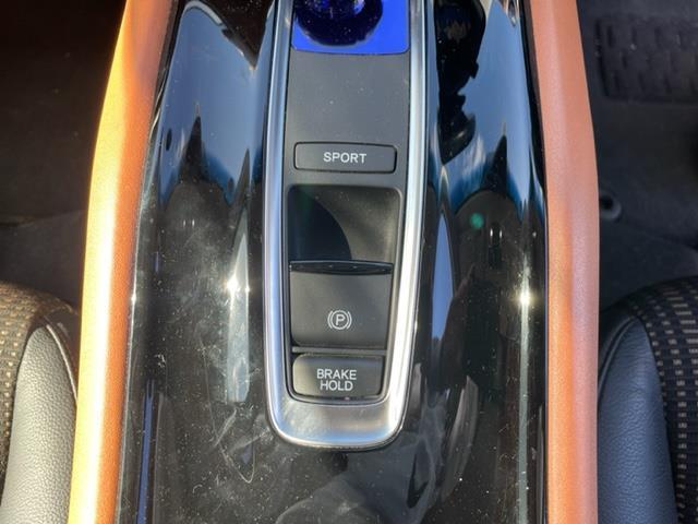 ハイブリッドZ・ホンダセンシング 純正ナビ Bカメラ ハーフレザーシート フルセグ 車線逸脱防止機能 ETC クルーズコントロール(32枚目)