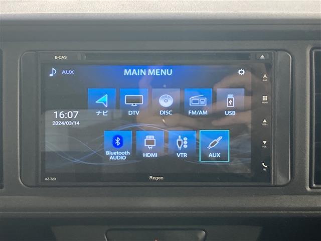 Ｘ　禁煙車　純正ディーラーナビ　Ｂｌｕｅｔｏｏｔｈ　ＣＤ　ＤＶＤ　ＴＶ　横滑り防止　パワーステアリング　パワーウィンドウ　アイドリングストップ　ビルトインＥＴＣ　前席ベンチシート　リモコンキー(4枚目)