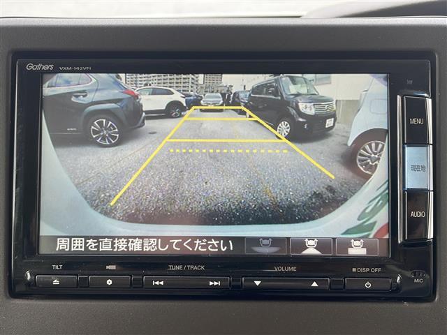 【　バックカメラ　】便利なバックカメラ装備で安全確認を頂けます。駐車が苦手な方にもオススメな便利機能です♪