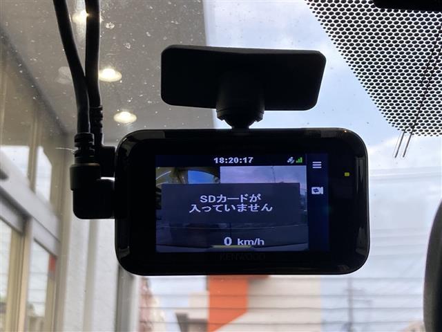 【　ドライブレコーダー　】運転中の記録を残します。事故などを起こした起こされた時の証拠を残します。