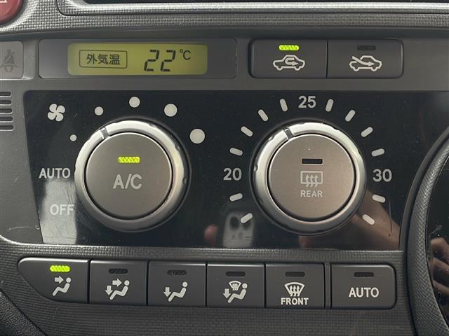 シエンタ ＤＩＣＥ－Ｇ　☆禁煙車社外メモリナビ　Ｂｌｕｅｔｏｏｔｈ　ＣＤ　ＤＶＤ　ＴＶ　ＳＤ　バックカメラ　キセノンライト　盗難防止装置　横滑り防止　両側パワースライドドア　ＥＴＣ　３列シート（14枚目）