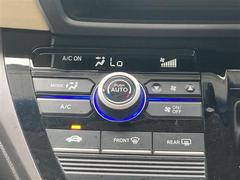 【　オートエアコン　】車内温度を感知して自動で温度調整をしてくれるのでいつでも快適な車内空間を創り上げます！ 5