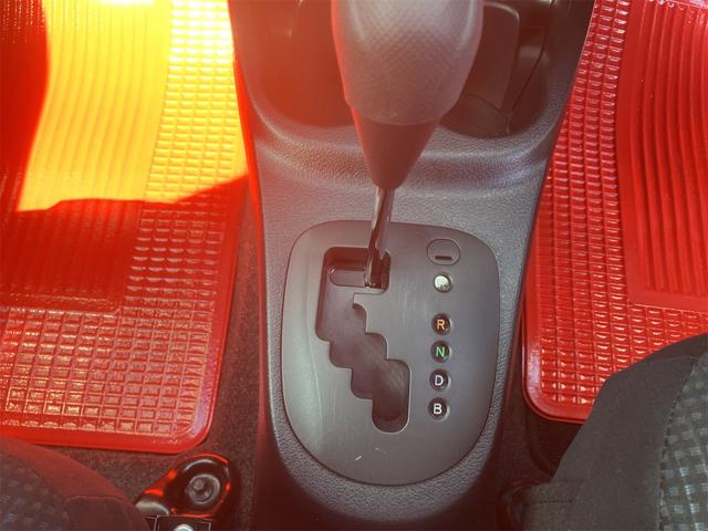 発進時や後退時に必ず操作するレバーです。操作のしやすさが肝になってきます。ぜひ一度体感してください。