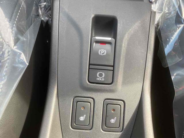 フロンクス ベースグレード　全周囲カメラ　クリアランスソナー　オートクルーズコントロール　レーンアシスト　衝突被害軽減システム　ナビ　ＴＶ　アルミホイール　スマートキー　アイドリングストップ　電動格納ミラー　シートヒーター　ＡＴ（10枚目）