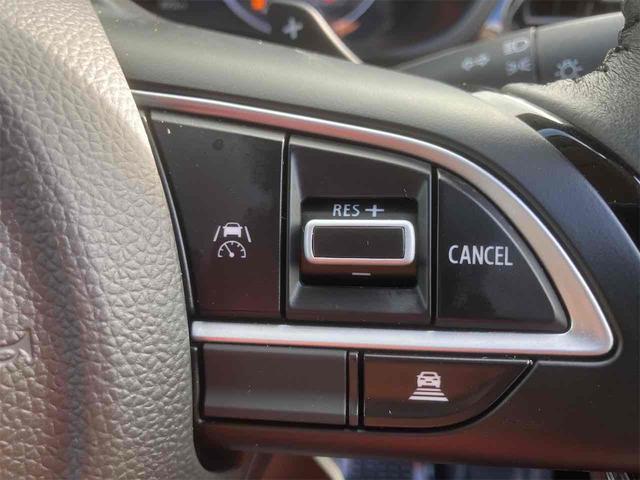 フロンクス ベースグレード　全周囲カメラ　クリアランスソナー　オートクルーズコントロール　レーンアシスト　衝突被害軽減システム　ナビ　ＴＶ　アルミホイール　スマートキー　アイドリングストップ　電動格納ミラー　シートヒーター　ＡＴ（27枚目）