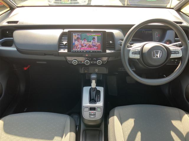 運転者にとっては日々使用することとなる運転席です。運転席が快適だと運転に集中することができますね。