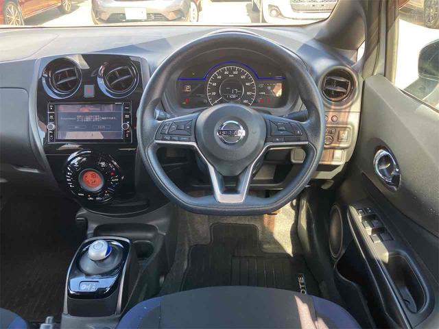 ハンドルの状態が悪いと運転に集中できませんよね。こちらの車、お気軽にお問い合わせください。