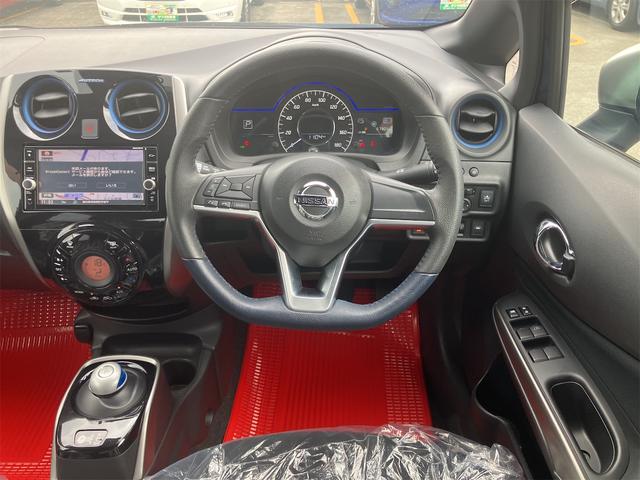 自ら操るハンドル！ドライバーの生命線です。お客様の目で実際にご確認ください。