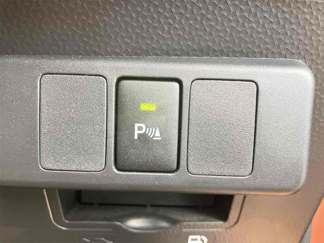 クリアランスソナー付きなので障害物をセンサーで感知し、ドライバーに衝突の危険を知らせてくれます☆