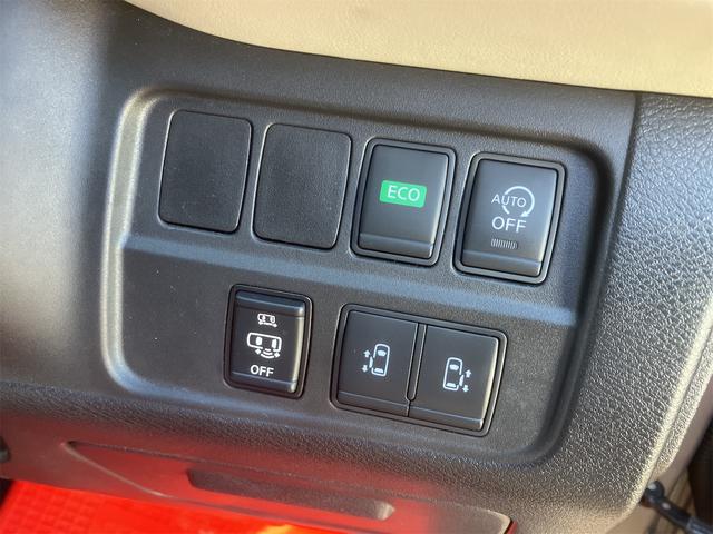 両側電動スライドドア！！荷物で手が塞がるなど簡単にドアの開閉が出来ます！何より力いらずで開閉ＯＫ！女性やお年寄りにも優しい。電動機能はＯＦＦにもできますから元気なお子様の駆け出しも安心！