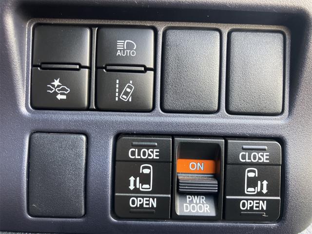 両側電動スライドドア！！荷物で手が塞がるなど簡単にドアの開閉が出来ます！何より力いらずで開閉ＯＫ！女性やお年寄りにも優しい。電動機能はＯＦＦにもできますから元気なお子様の駆け出しも安心！