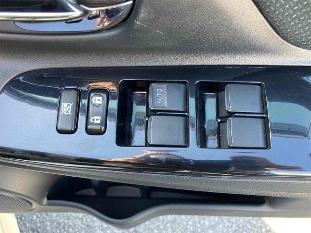 ご覧頂きまして誠に有難うございます！！是非ご来店して頂き、実際にご覧になって頂ければと思います。お客様からのご連絡をスタッフ一同、心よりお待ちしております