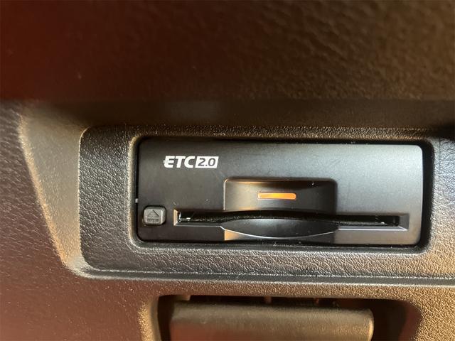 今では必需品のＥＴＣも付いております。高速道路での出入りもスムーズ。渋滞緩和にもなりエコにも繋がります。