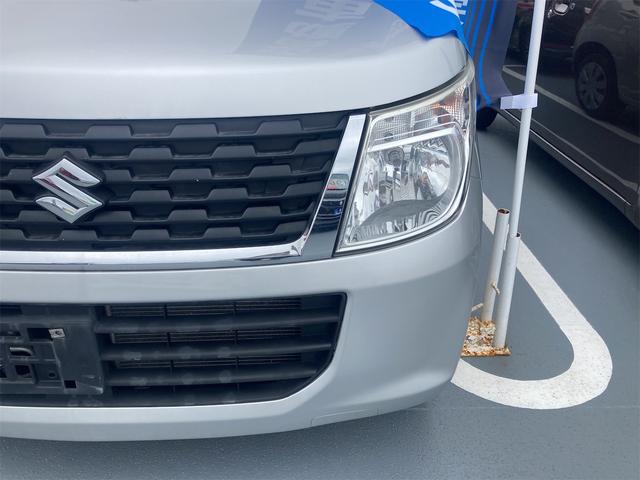 エンジンオイルは車の血液です、半年に一度はサラサラなオイル交換♪安心のカーライフをお届けします！！