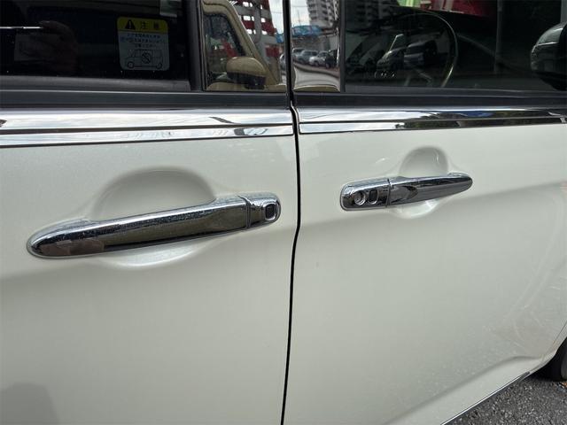 ルーミー カスタムＧ　両側パワースライドドア　スマートアシスト　両側シートヒーター　アイドリングストップ　ステアリングスイッチ　純正ナビ　ＴＶ　バックモニター　Ｂｌｕｅｔｏｏｔｈ　ドライブレコーダー　ＥＴＣ（16枚目）