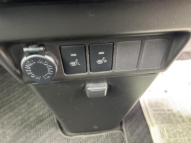 ルーミー カスタムＧ　両側パワースライドドア　スマートアシスト　両側シートヒーター　アイドリングストップ　ステアリングスイッチ　純正ナビ　ＴＶ　バックモニター　Ｂｌｕｅｔｏｏｔｈ　ドライブレコーダー　ＥＴＣ（32枚目）