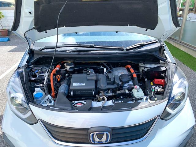 最高出力	98ps(72kW)/5600〜6400rpm最大トルク	13.0kg