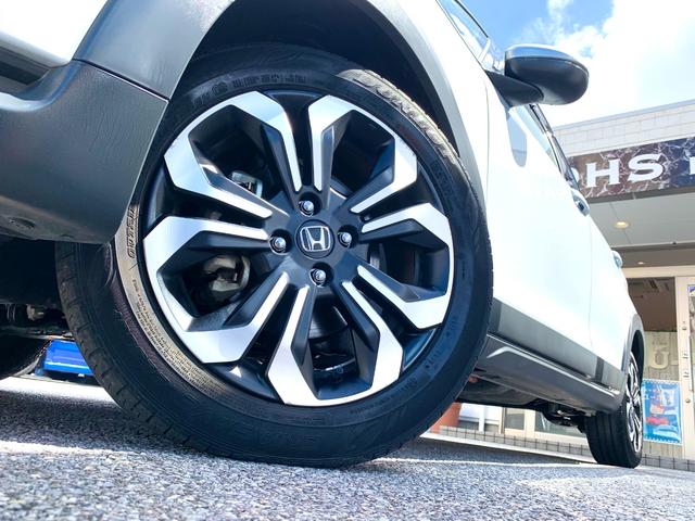 タイヤサイズ(前)	185/60R16 86Hタイヤサイズ(後)	185/60R16