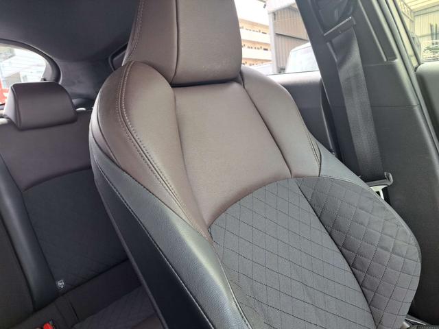 ハーフレザーシート