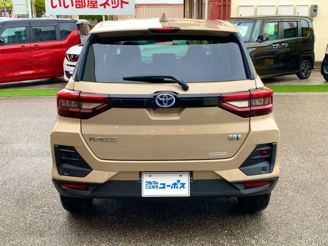 低速域でのパワフルでスムーズな加速と、高速域での低燃費で静かな走りを実現。