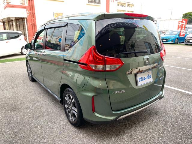 フリードハイブリッド ハイブリッド・クロスターホンダセンシング OP10年保証対象車 純正9インチナビ 前後ドライブレコーダー ハーフレザーシート ビルトインETC 両側パワースライドドア LEDヘッドライト レーダークルーズコントロール シートヒーター(7枚目)