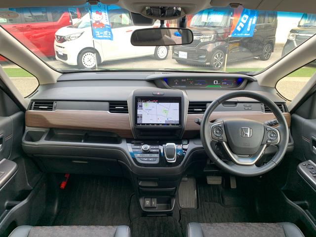 フリードハイブリッド ハイブリッド・クロスターホンダセンシング OP10年保証対象車 純正9インチナビ 前後ドライブレコーダー ハーフレザーシート ビルトインETC 両側パワースライドドア LEDヘッドライト レーダークルーズコントロール シートヒーター(14枚目)