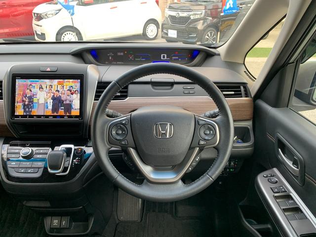 フリードハイブリッド ハイブリッド・クロスターホンダセンシング OP10年保証対象車 純正9インチナビ 前後ドライブレコーダー ハーフレザーシート ビルトインETC 両側パワースライドドア LEDヘッドライト レーダークルーズコントロール シートヒーター(15枚目)