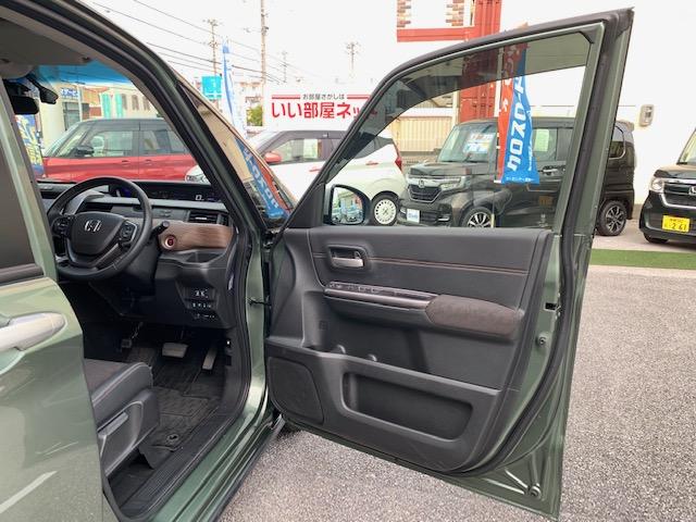 フリードハイブリッド ハイブリッド・クロスターホンダセンシング OP10年保証対象車 純正9インチナビ 前後ドライブレコーダー ハーフレザーシート ビルトインETC 両側パワースライドドア LEDヘッドライト レーダークルーズコントロール シートヒーター(47枚目)