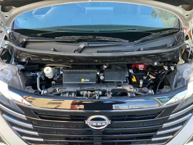 水冷直列３気筒ＤＯＨＣ＋モーター　総排気量	６５９ｃｃ