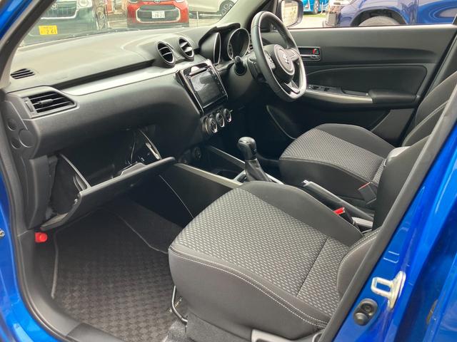 助手席側グローブボックス