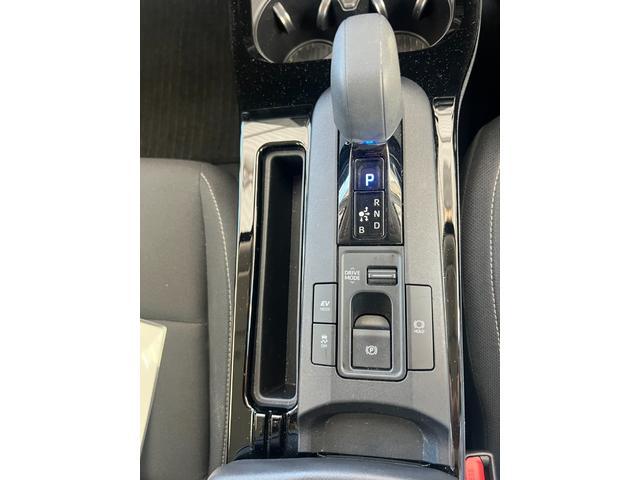 手元まわりをスッキリまとめて、操作もしやすく★