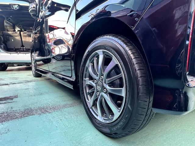 Ｎ－ＢＯＸカスタム Ｌ　後期型　８インチフルセグＴＶナビ　バックカメラ　ＥＴＣ　ナビ連動ドライブレコーダー　８スピーカーサウンドシステム　両側電動スライドドア　電動パーキングブレーキ搭載　オートエアコン　ＬＥＤヘッドライト（9枚目）