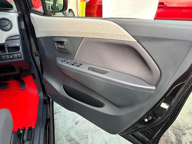 ワゴンR FX ☆走行36800km☆後期型 エネチャージ搭載 キーレスエントリー 電動格納ドアミラー オートエアコン シートヒーター ヘッドライトレベライザー アームレスト付きベンチシート(12枚目)