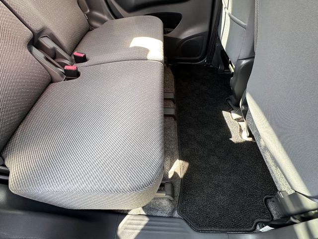 ワゴンR FX ☆走行36800km☆後期型 エネチャージ搭載 キーレスエントリー 電動格納ドアミラー オートエアコン シートヒーター ヘッドライトレベライザー アームレスト付きベンチシート(24枚目)