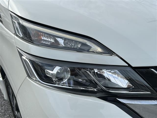 セレナ ハイウェイスター　Ｖセレクション　県外仕入　禁煙車　　純正７型ナビ　ＡＭ／ＦＭ／ＣＤ／ＤＶＤ／ＢＴ　両側パワスラ　バックモニター　後席モニター　フルセグＴＶ　衝突軽減　クルコン　ドラレコ　純正１６ＡＷ　純正フロアマット　オートライト（32枚目）