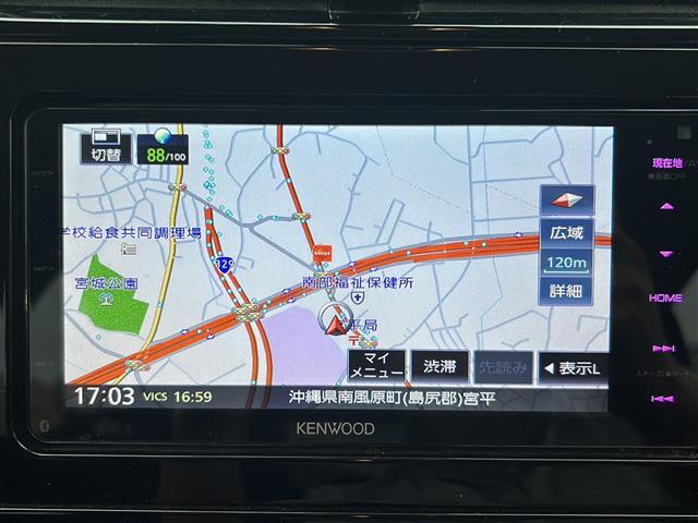 プリウス Sセーフティプラス 禁煙車 ナビ AM/FM/CD/DVD/BT バックモニター フルセグTV コーナーセンサー レーンキープアシスト クルーズコントロール 衝突軽減システム オートライト 純正フロアマット ETC(2枚目)