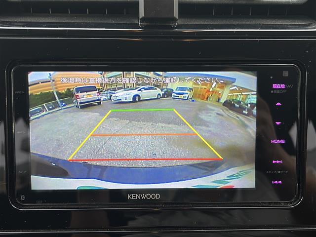 プリウス Sセーフティプラス 禁煙車 ナビ AM/FM/CD/DVD/BT バックモニター フルセグTV コーナーセンサー レーンキープアシスト クルーズコントロール 衝突軽減システム オートライト 純正フロアマット ETC(4枚目)