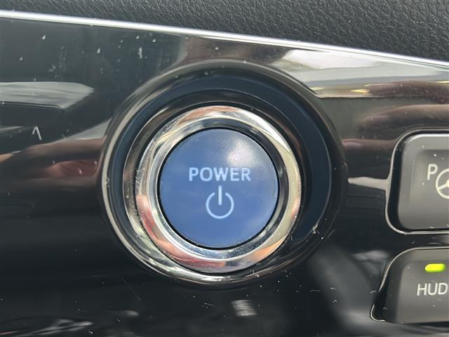 プリウス Sセーフティプラス 禁煙車 ナビ AM/FM/CD/DVD/BT バックモニター フルセグTV コーナーセンサー レーンキープアシスト クルーズコントロール 衝突軽減システム オートライト 純正フロアマット ETC(10枚目)