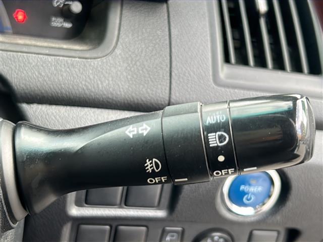 ＳＡＩ Ｇ　禁煙車　純正ナビ　ＡＭ／ＦＭ／ＣＤ／ＤＶＤ　バックモニター　フルセグＴＶ　ＬＥＤヘッドライト　クルーズコントロール　純正１８ＡＷ　純正フロアマット　オートライト　スマートキー（11枚目）