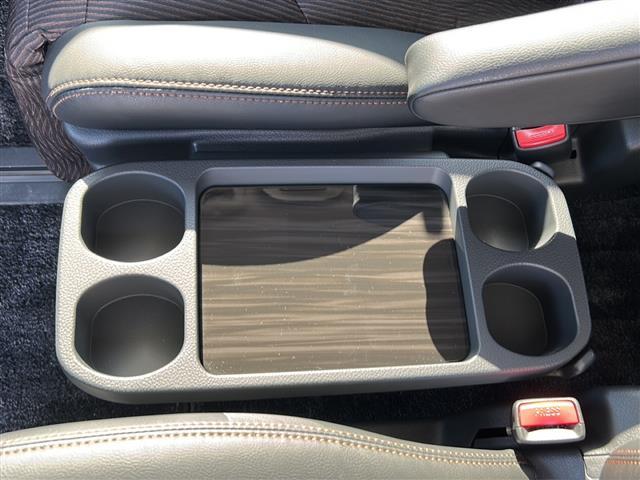 買取実績Ｎｏ，１※のガリバーだからこそできる高価買取！※２０２０年１月　（株）日本能率協会総合研究所調べ（国内中古車買取市場の大手買取専門業者を対象とした「中古自動車買取台数Ｎｏ．１調査」より）