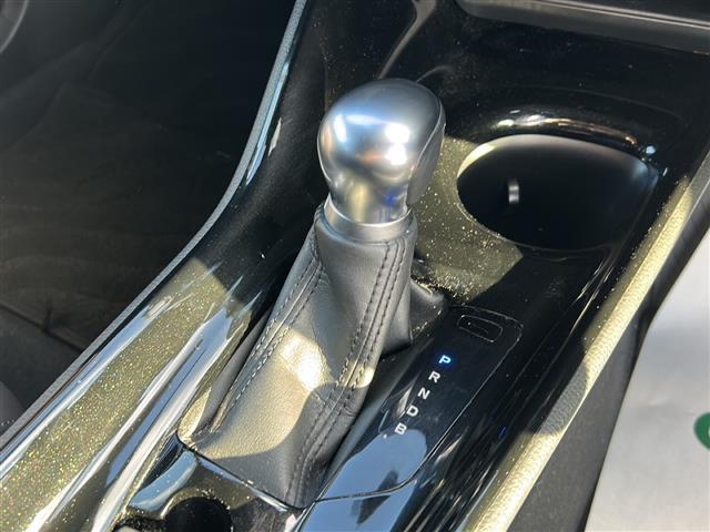 店頭在庫以外にも全国約４万台※の在庫から、ぴったりな１台をご提案します！※２０２３年１０月現在の在庫台数です。売約済の可能性があります。