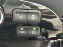 プリウス Sセーフティプラス 禁煙車 ナビ AM/FM/CD/DVD/BT バックモニター フルセグTV コーナーセンサー レーンキープアシスト クルーズコントロール 衝突軽減システム オートライト 純正フロアマット ETC(5枚目)