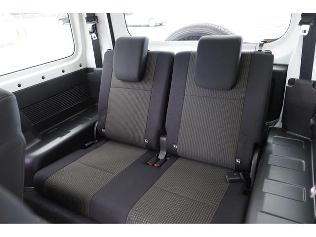 ジムニー XL ユーザー買取1オーナー 5MT 4WD 背面タイヤ 社外グリル&ウインカー SDナビ フルセグTV 社外16インチAW 純正フロアマット Pスタート ETC シートヒーター(29枚目)