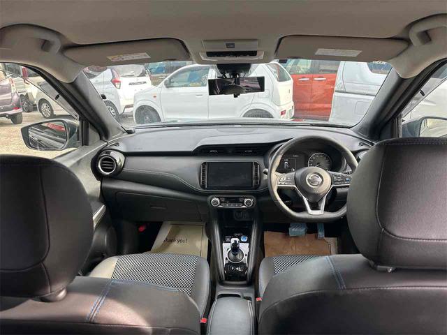 車を運転する際には運転席の存在は欠かせません。なのでしっかりとチェックしたいポイントですね。